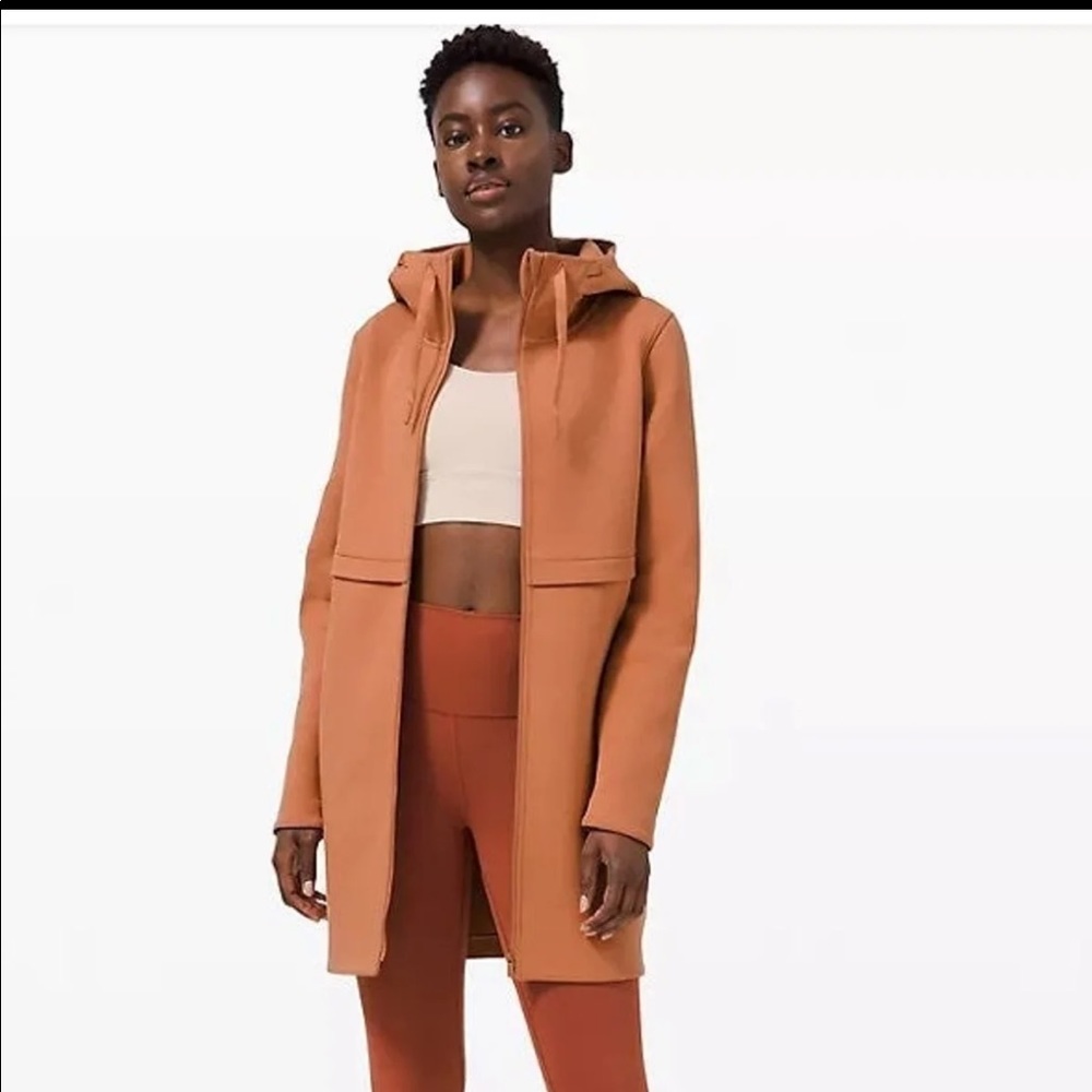 ISO:: Lululemon long horizon hoodie size 6